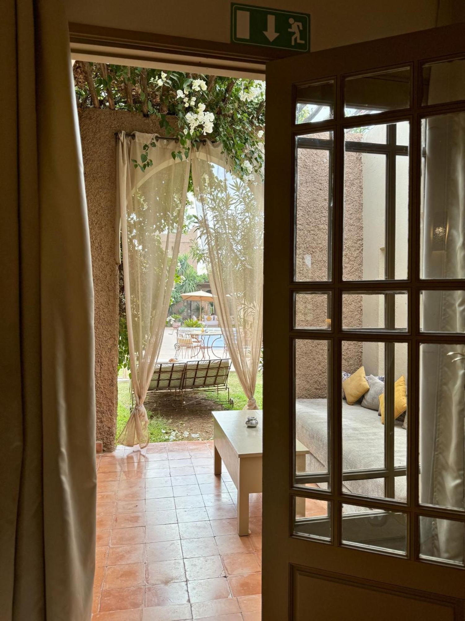 Villa Nour El Makina Exteriör bild