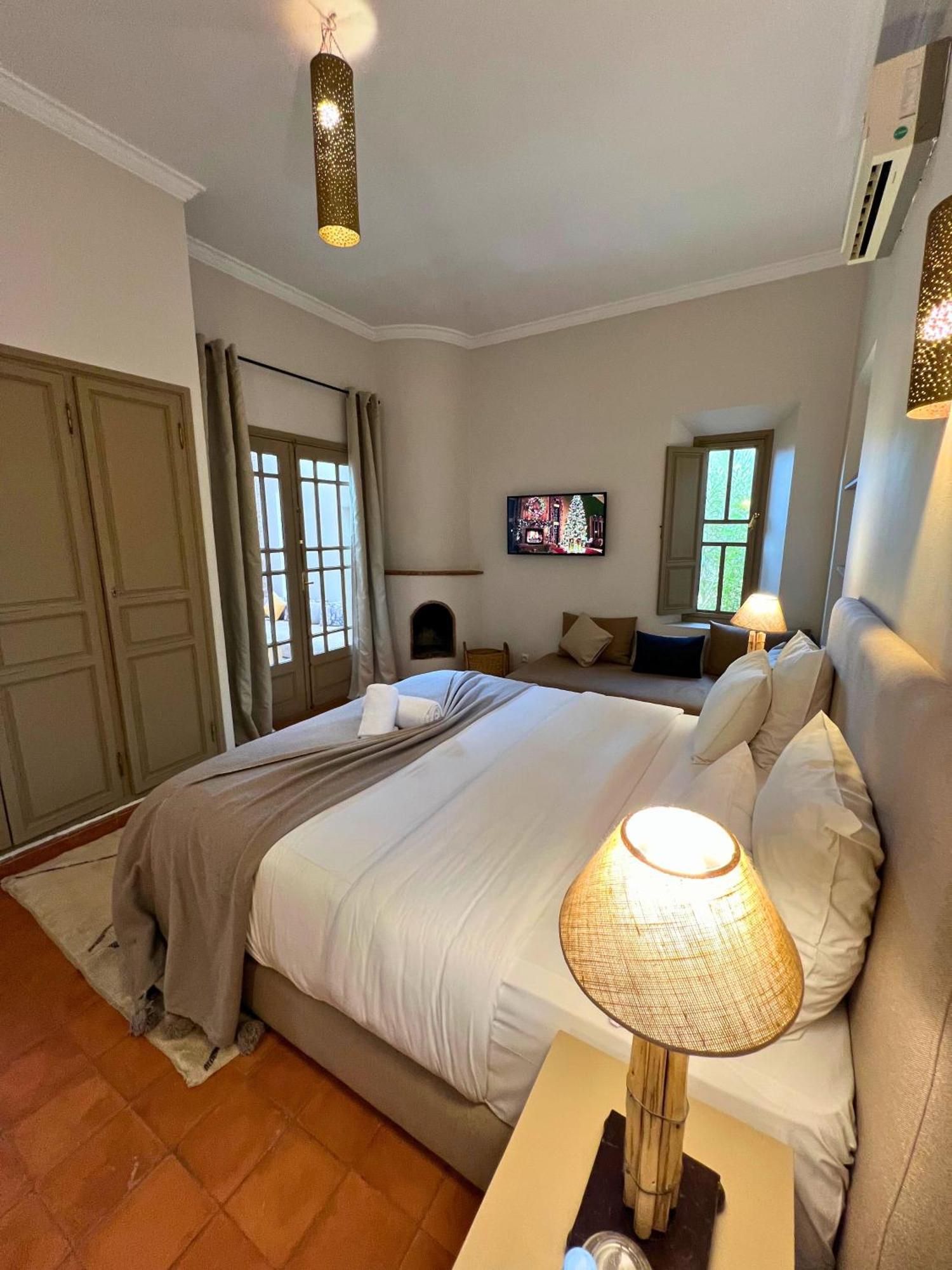 Villa Nour El Makina Exteriör bild
